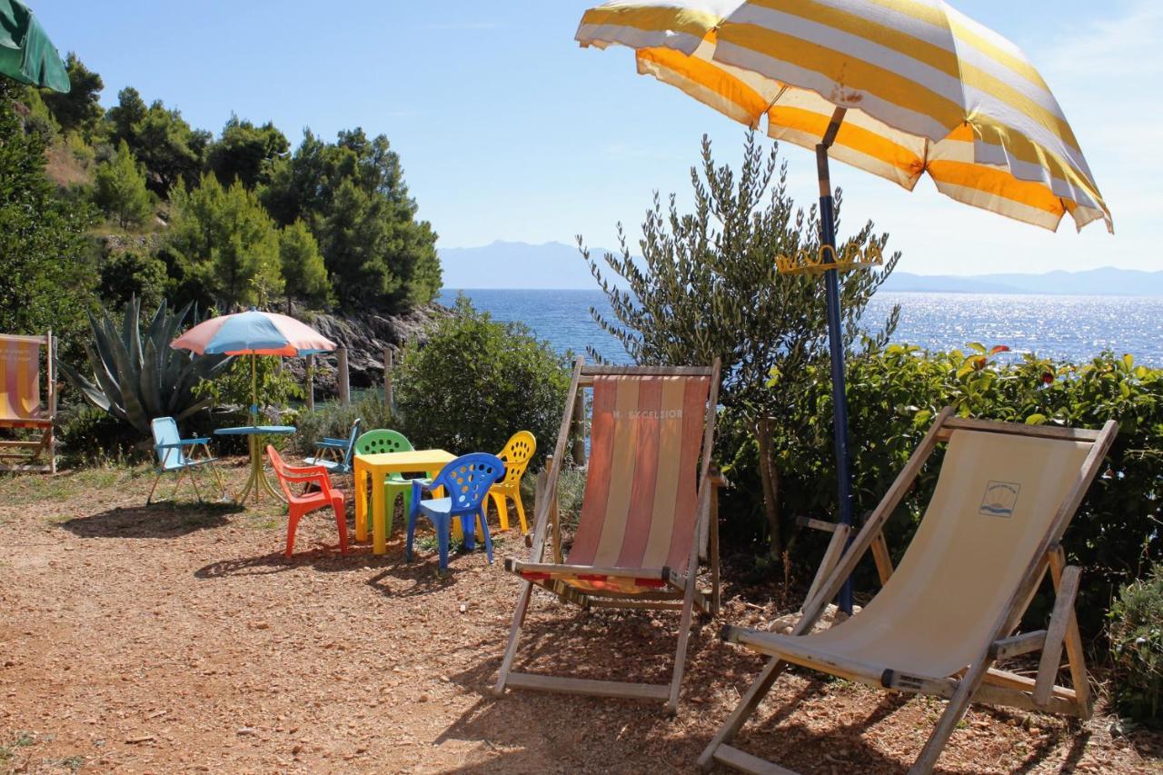 Seaside House For Families With Children Cove Tvrdni Dolac, Hvar - 2057 Gdinj エクステリア 写真